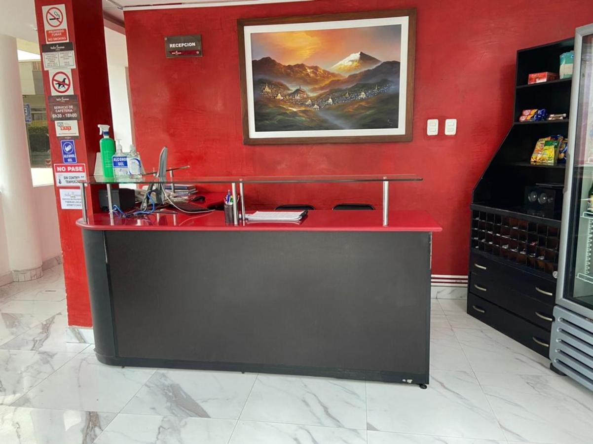 Hotel Saint Thomas Quito Esterno foto