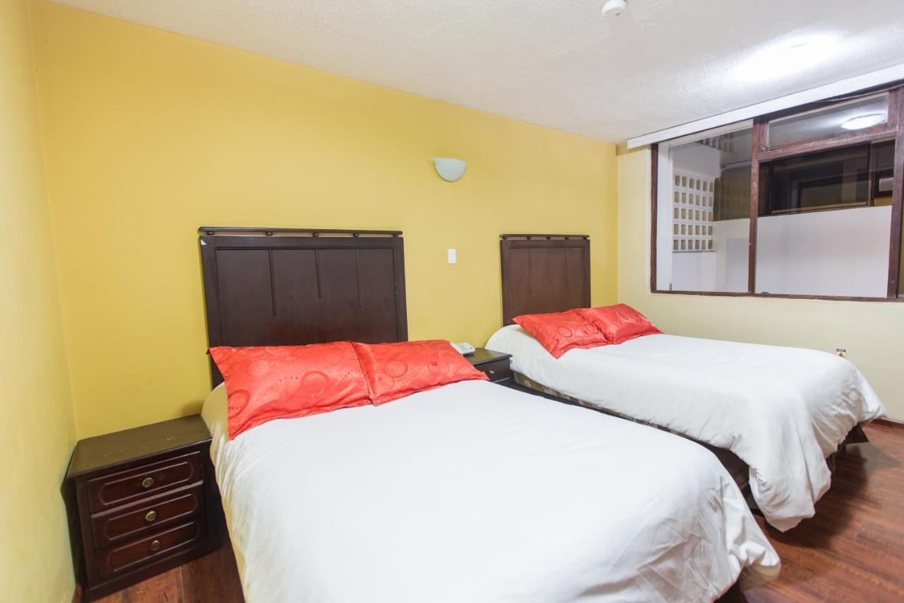 Hotel Saint Thomas Quito Esterno foto