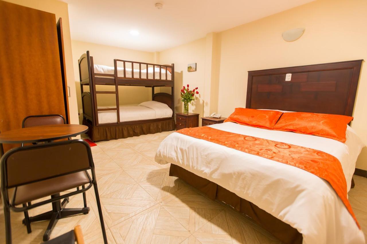 Hotel Saint Thomas Quito Esterno foto