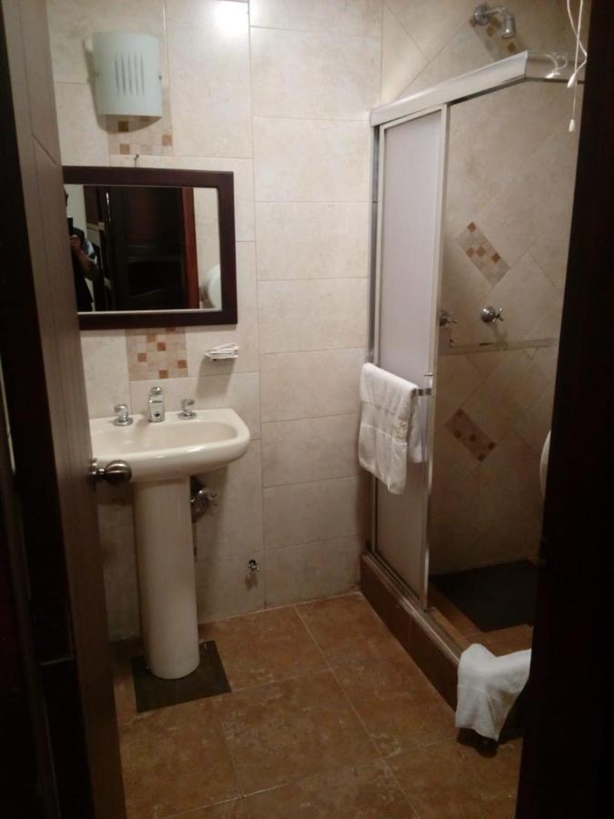 Hotel Saint Thomas Quito Esterno foto